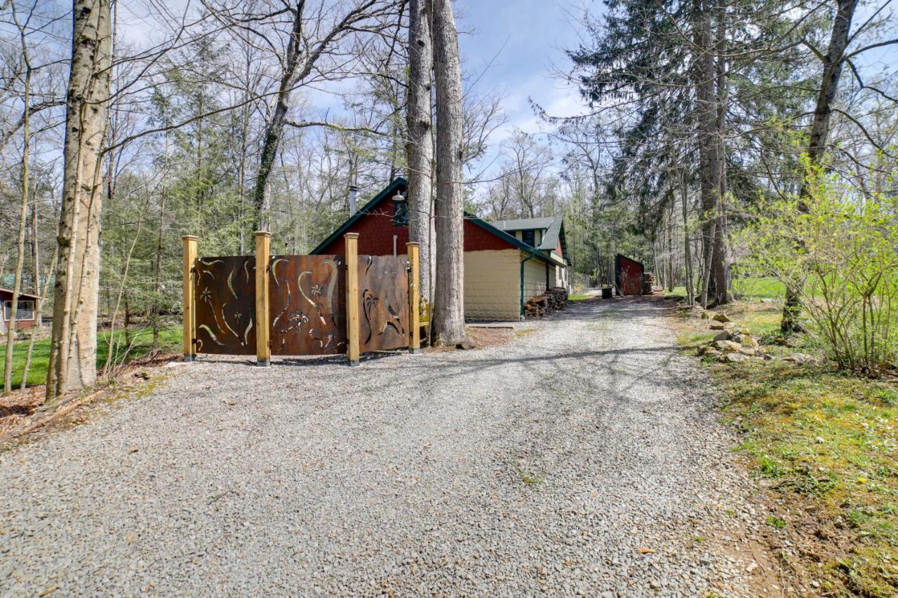 Pet-Friendly Pennsylvania Vacation Rental With Pool! Laughlintown Luaran gambar